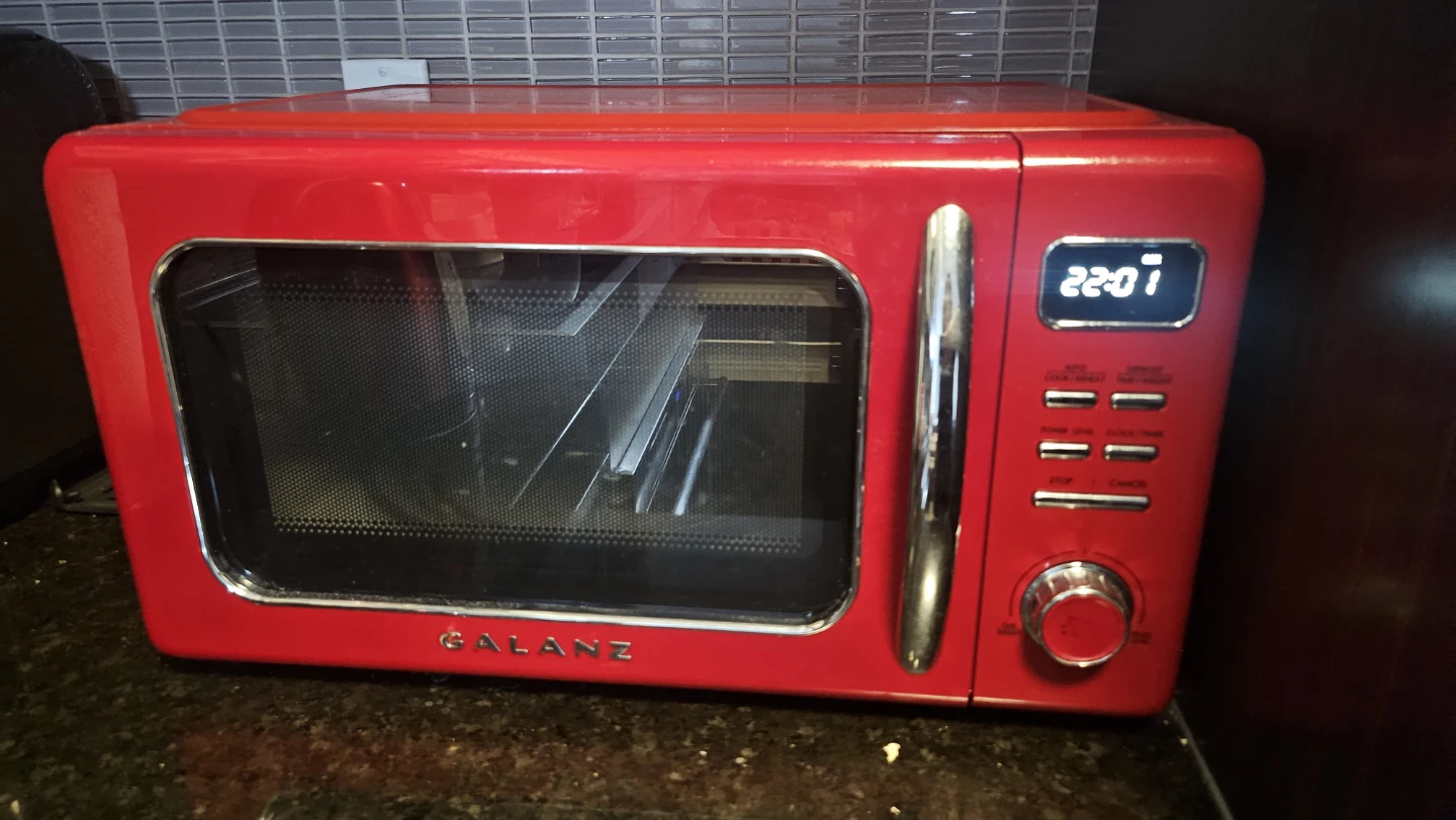Galanz Retro Microwave Oven 1.1cu ft