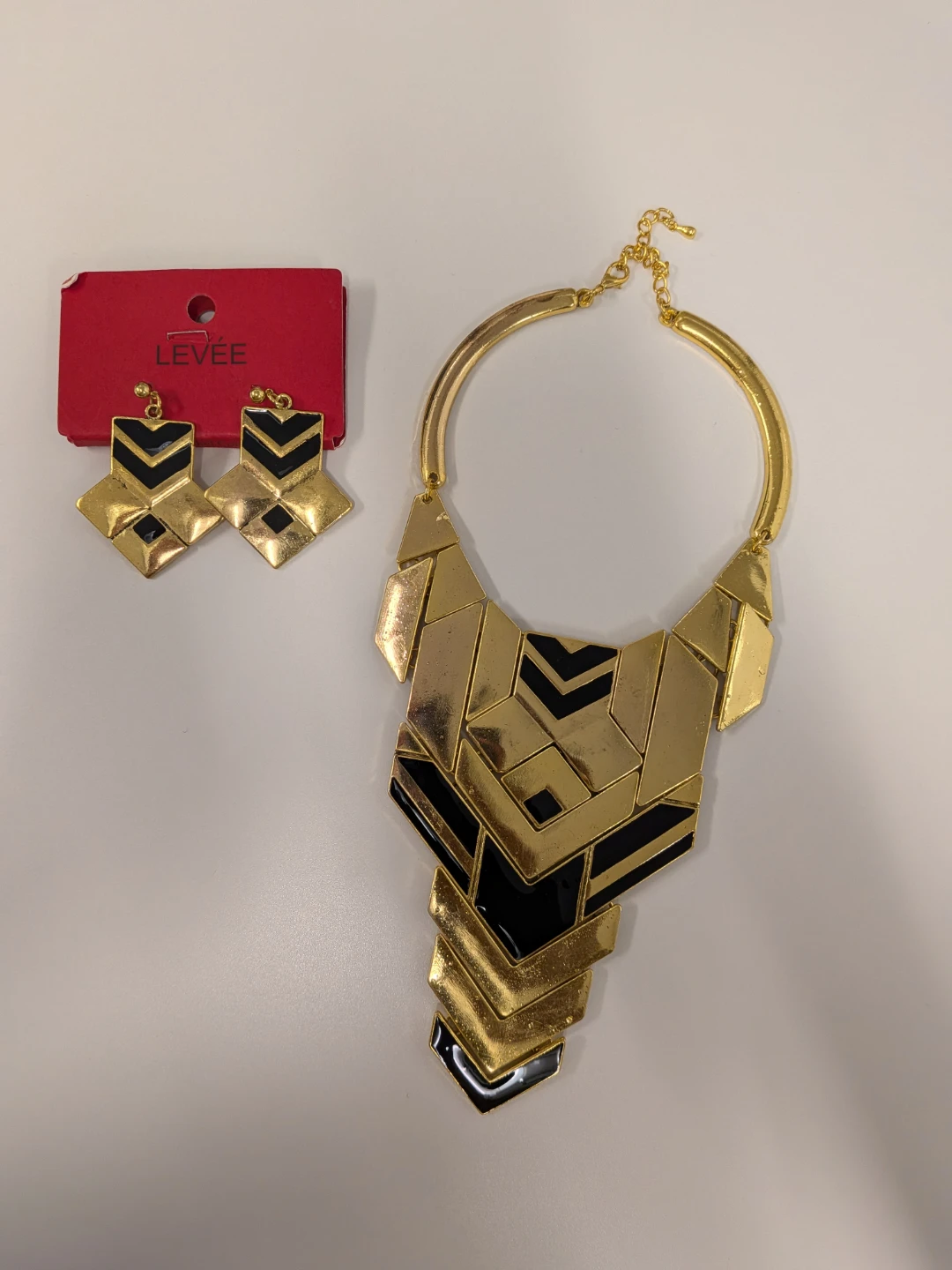 LEVEE Gold and Black Geometric Necklace and Earring Set