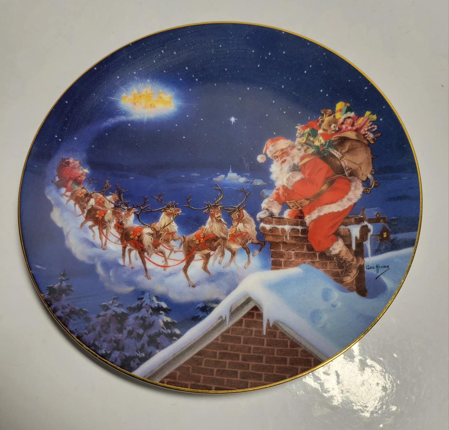 George Hinke Up On The Rooftop Decorative Plate
