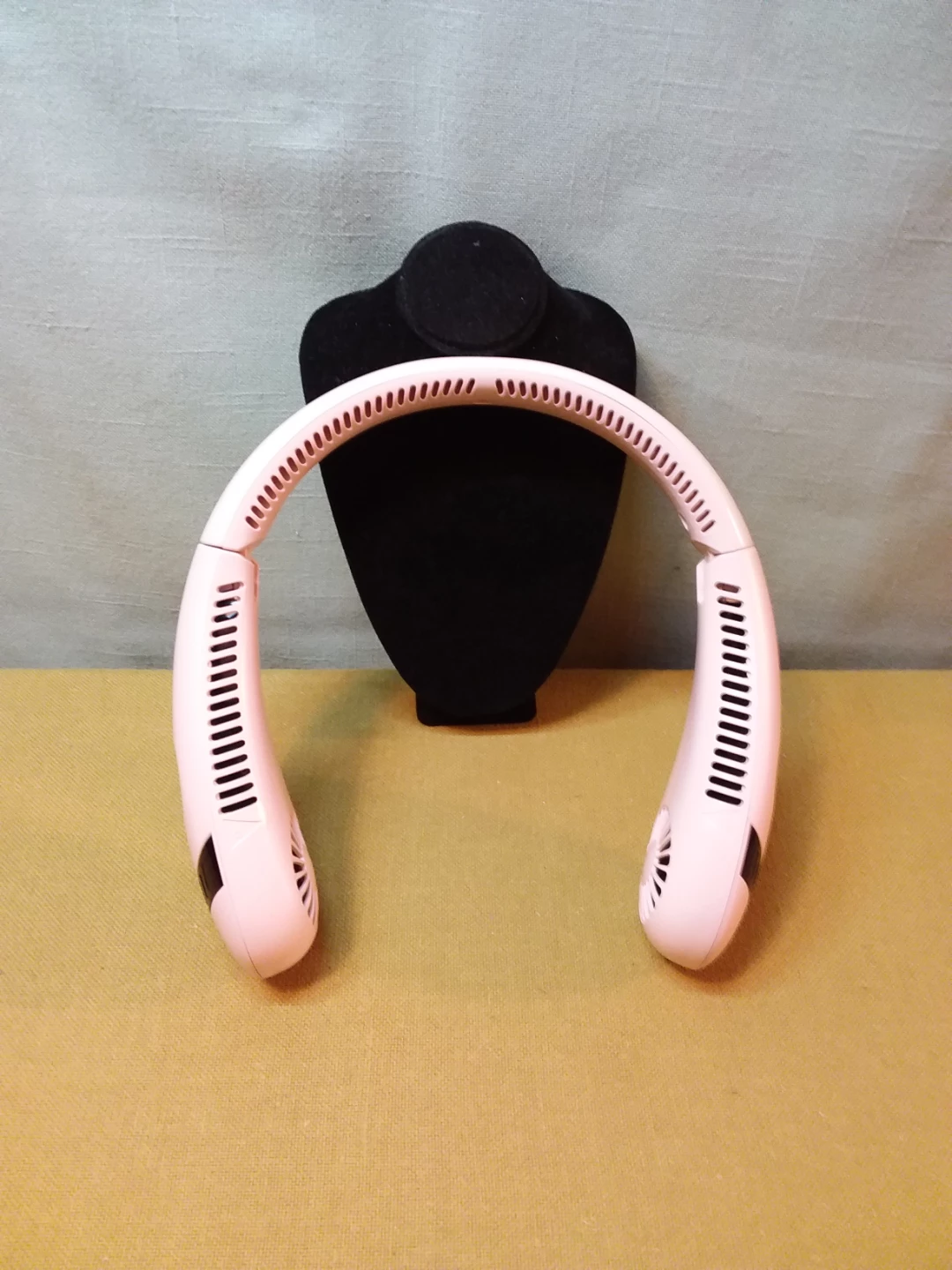🥵 🆒 😎 Pink Portable / Foldable Neck Fan 🥵 🆒 😎