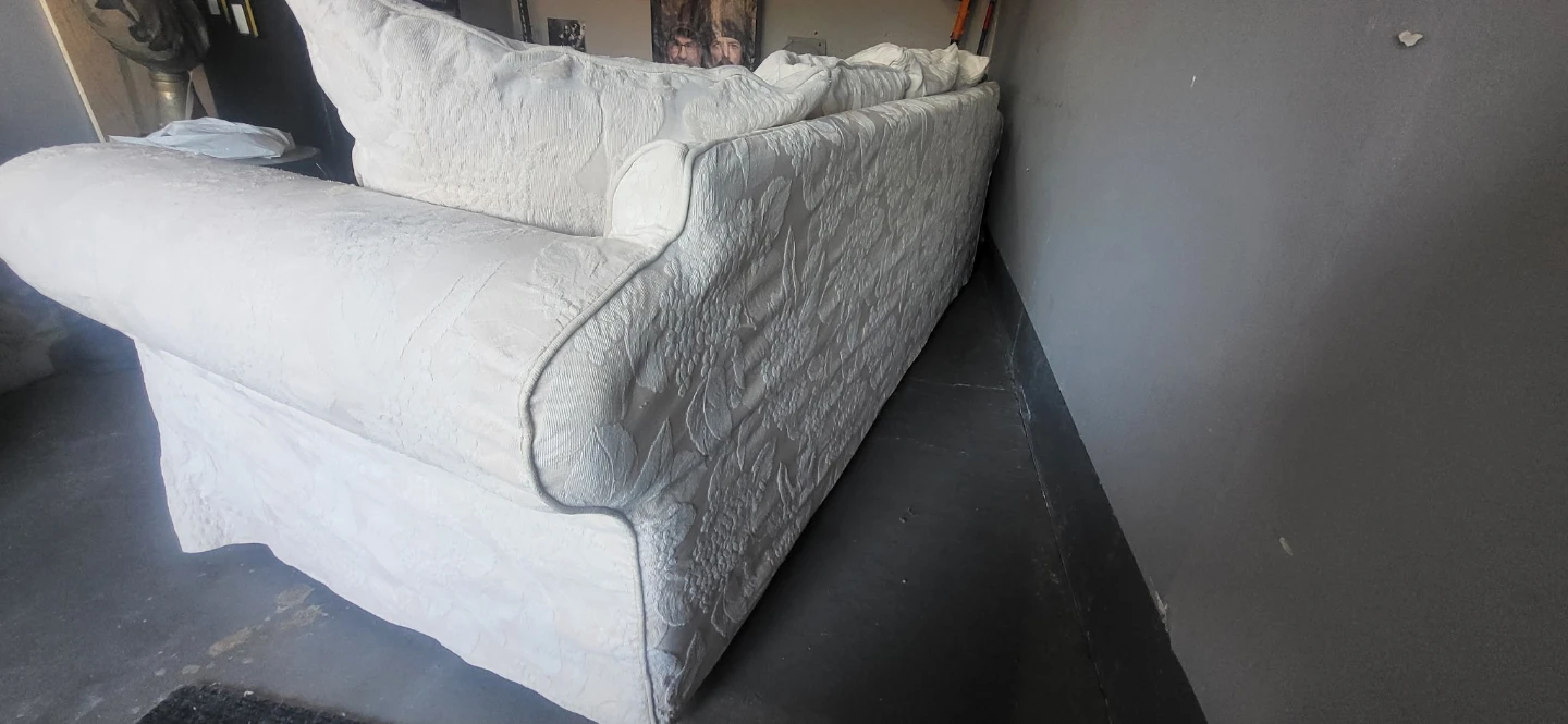 Large White 2-Cushion Sofa - Solid Frame - 90" - photo 3