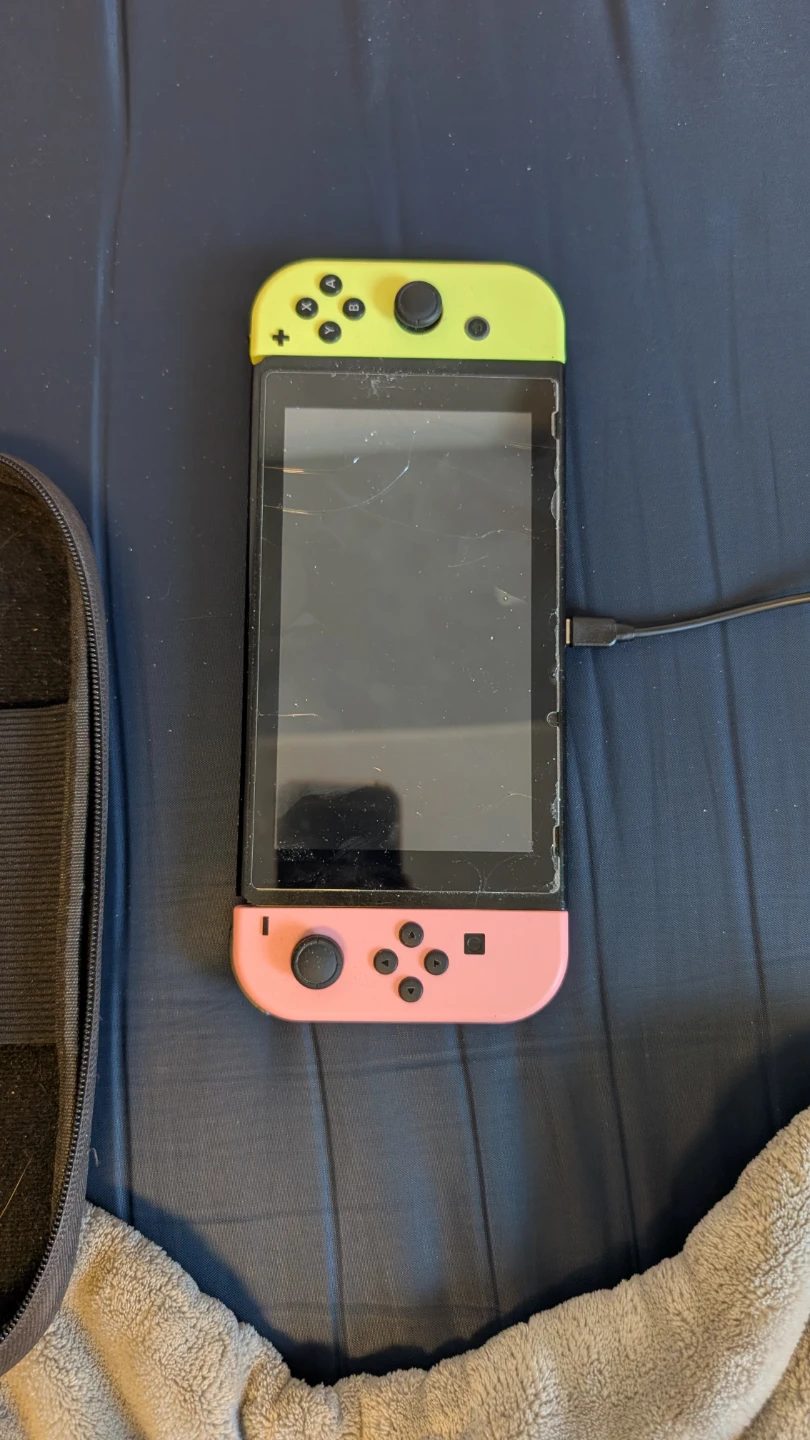 Nintendo switch - photo 3