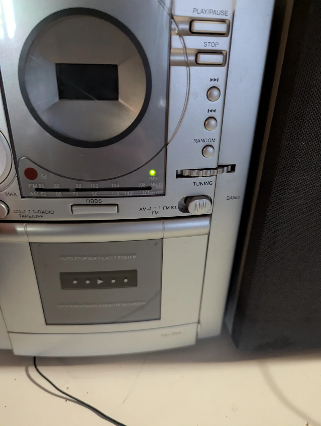 Nexxtech Micro Component CD and Cassette System - photo 4