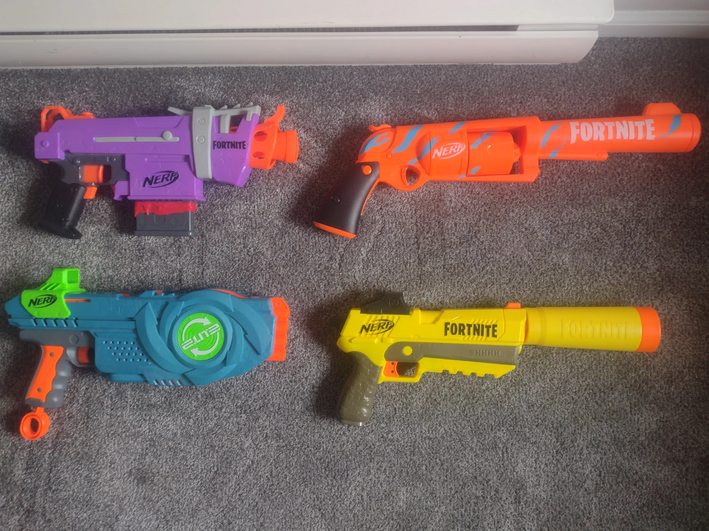 Collection of 8 Assorted Nerf Blasters - photo 5