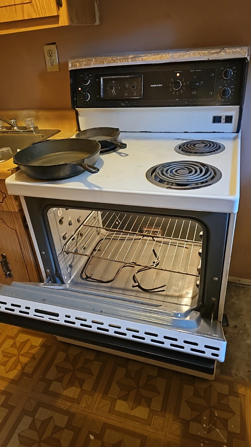 Moffat Electric Range Stove