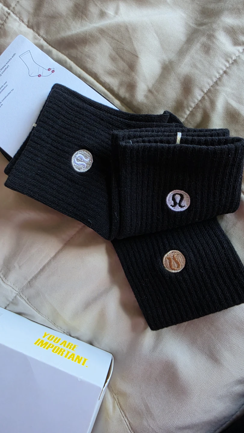 s Lululemon Daily Stride Ribbed Socks - Black - Size M - photo 3