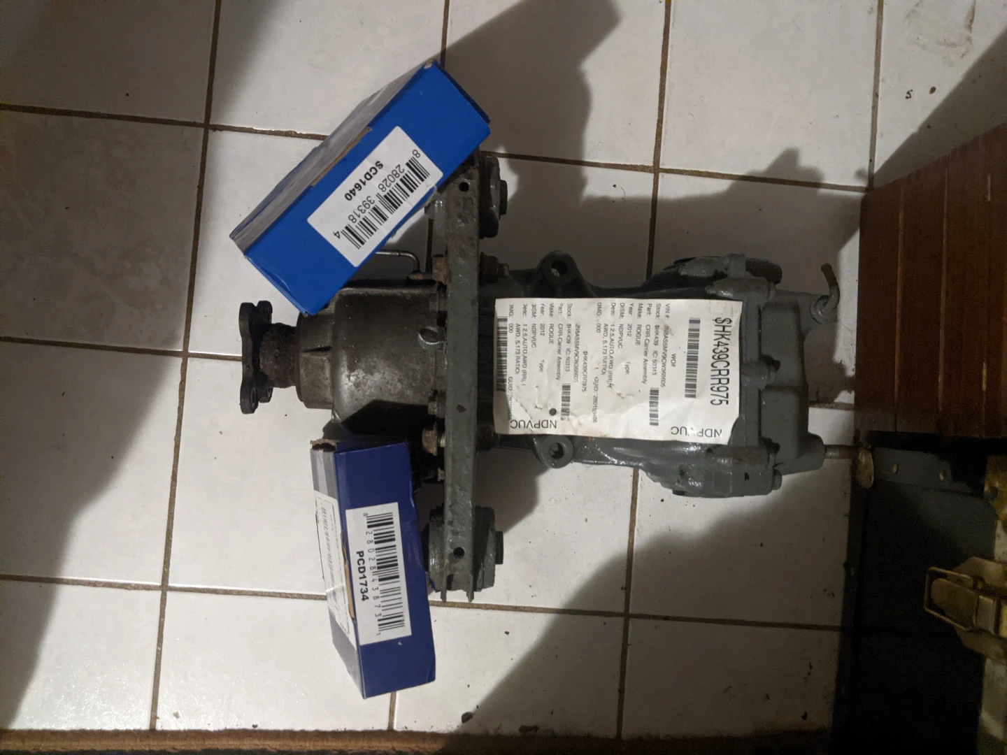 2012 Nissan Rogue Rear Diff - photo 2