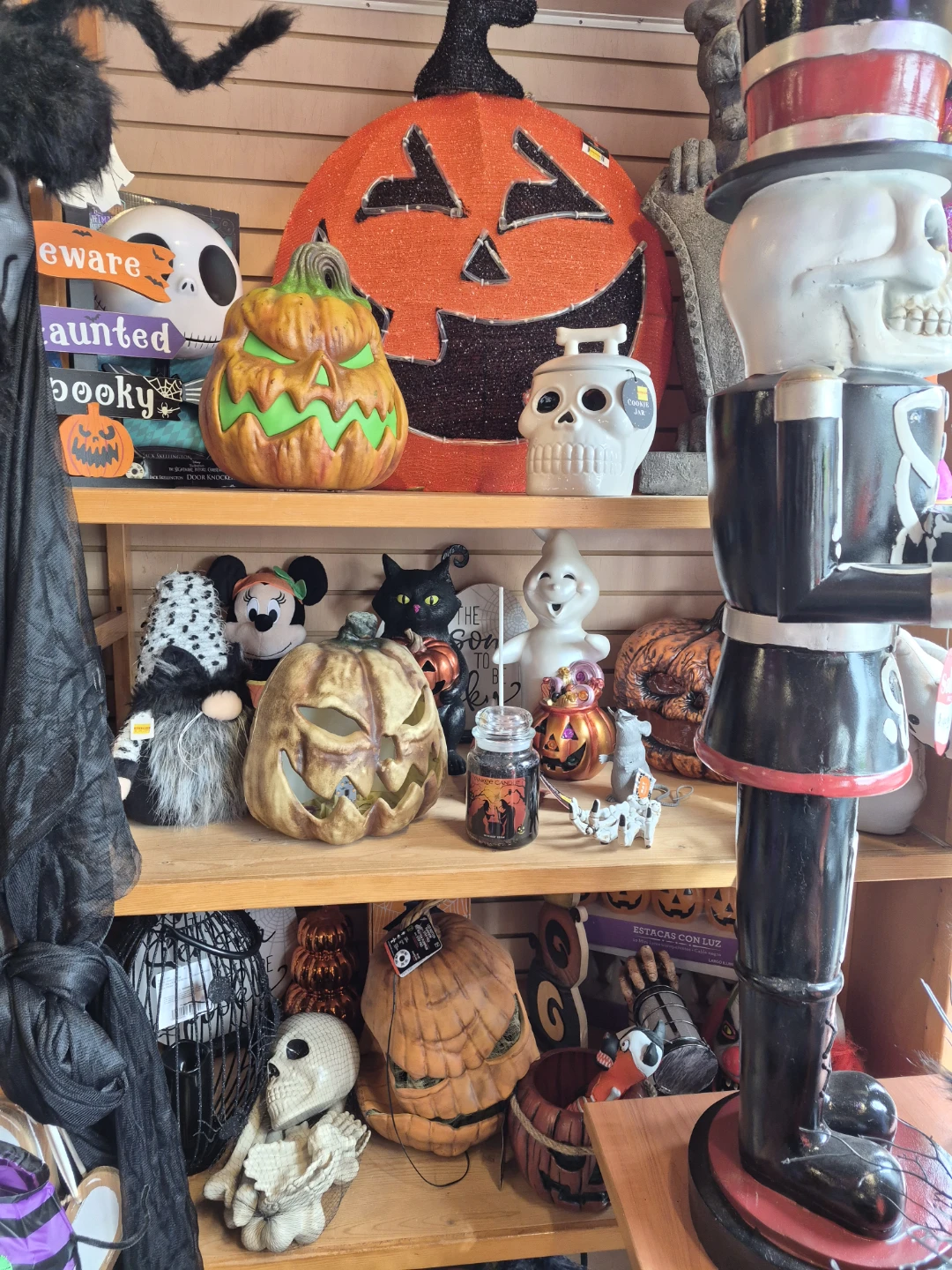 New Halloween 🎃 decorations great deals - photo 5