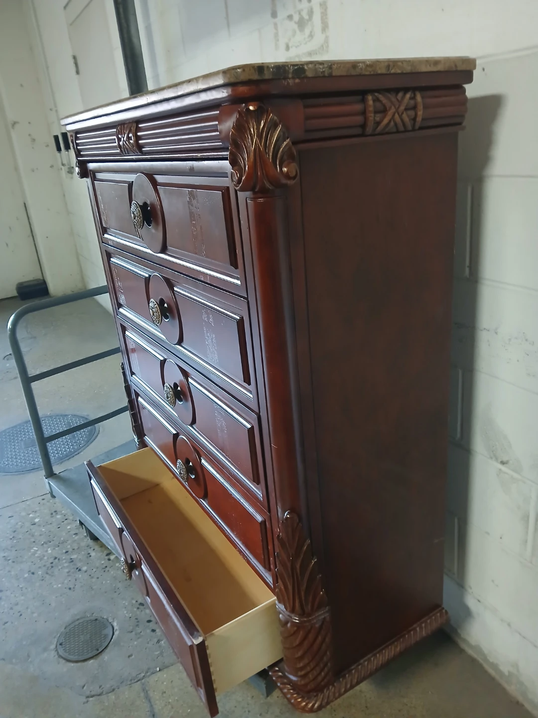 2 dressers 55 each - photo 5