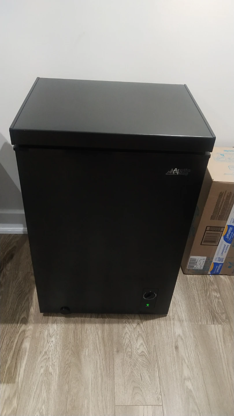Arctic King 3.5 cu. ft. Chest Freezer - Black