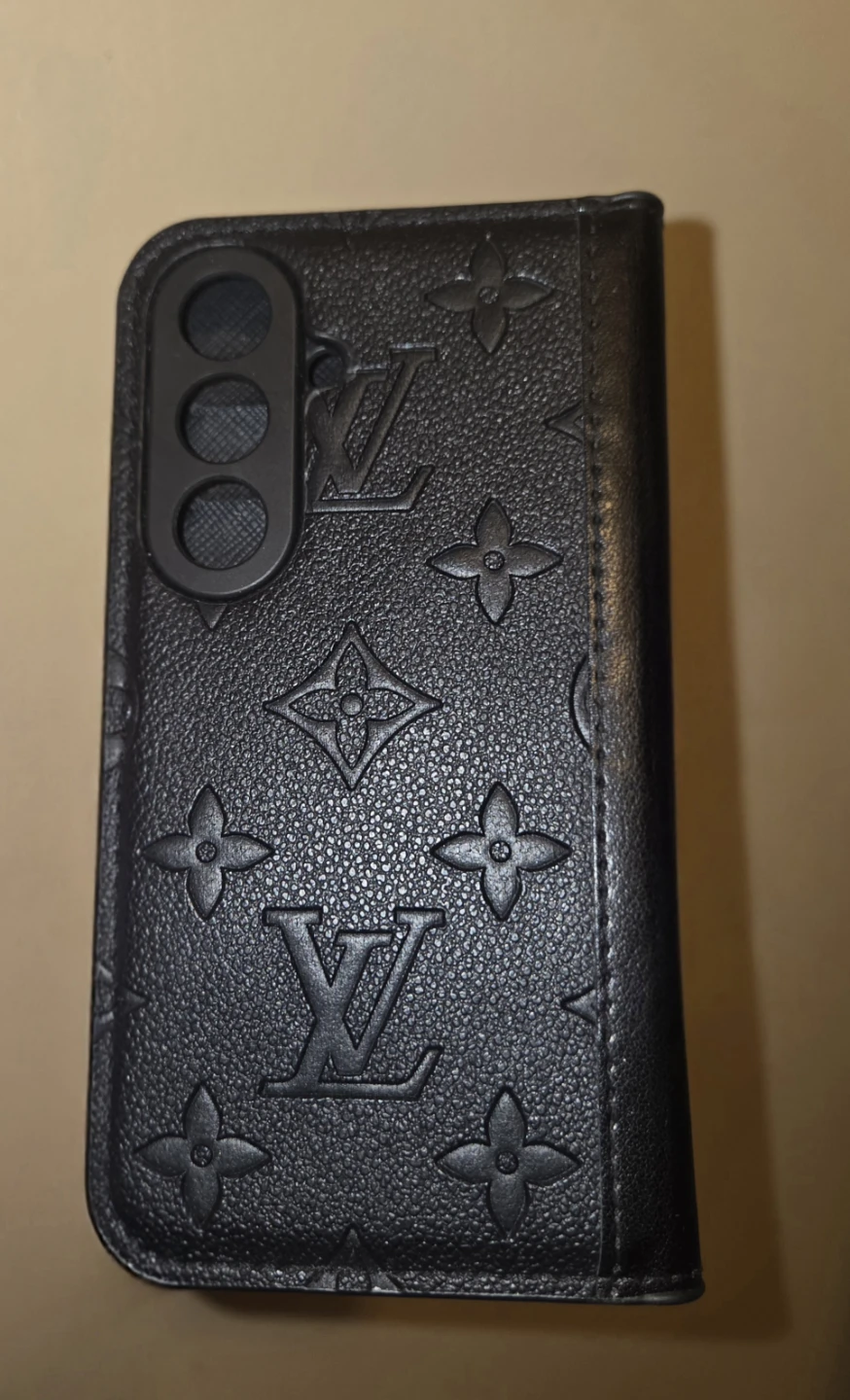 Samsung Galaxy S26 Leather phone case/wallet - photo 2