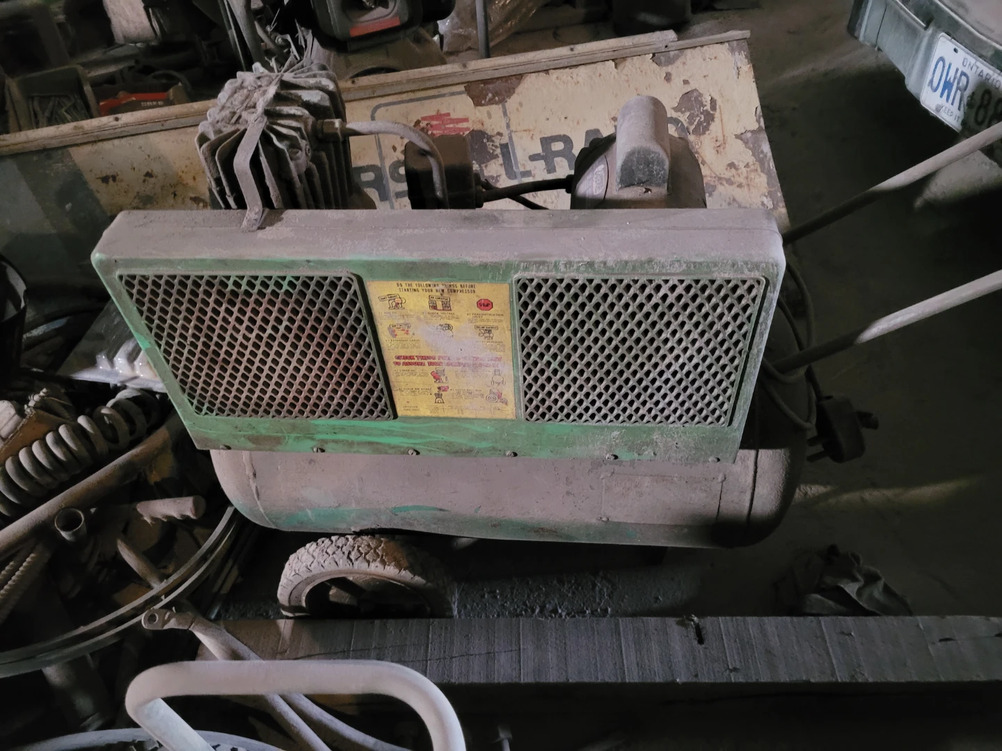 Portable Air Compressor 220volt - photo 2