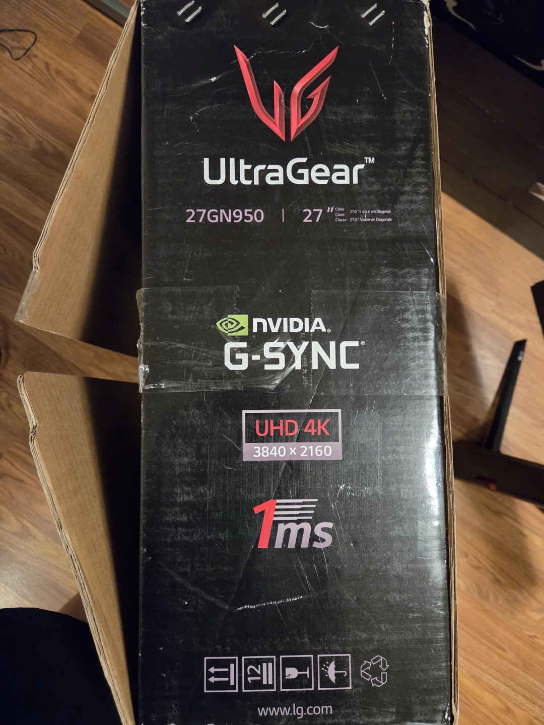 LG UltraGear 27GN950 27" 4K Gaming Monitor