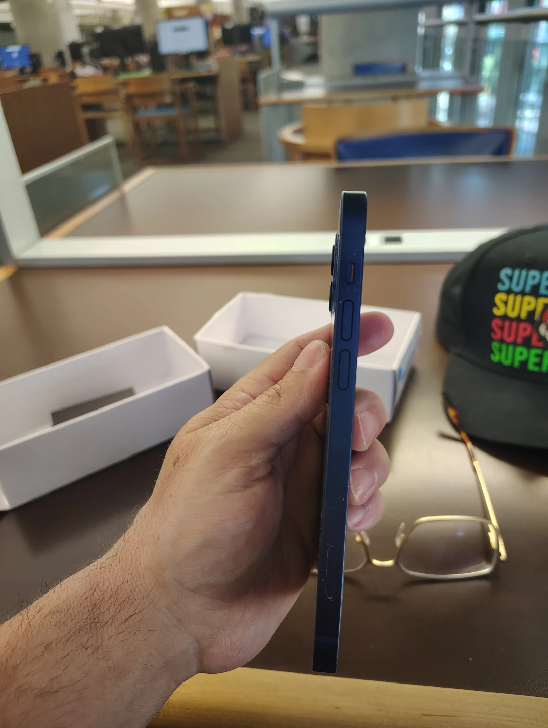 Blue Apple iPhone 12 - photo 2