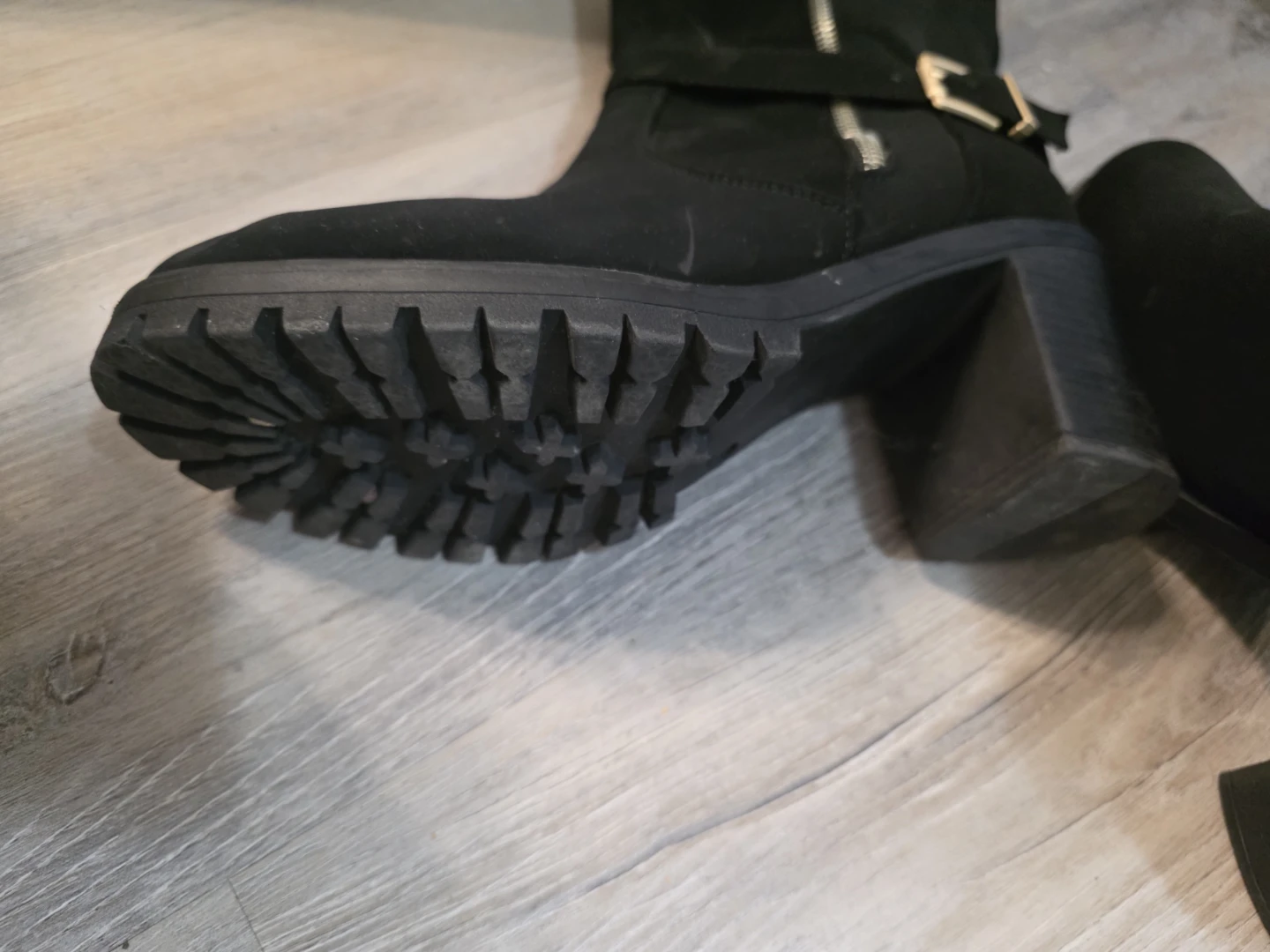 Black Heeled Ankle Boots Size 9 - photo 3