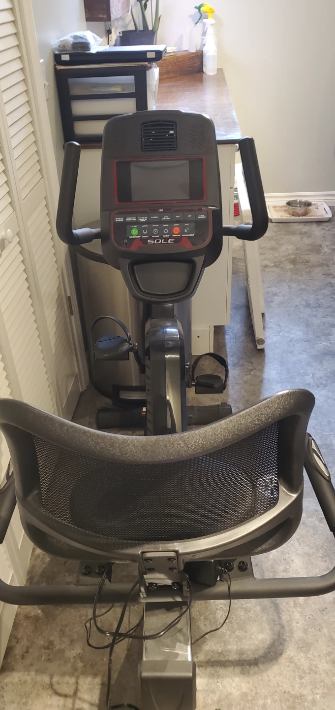 SOLE R52 Recumbent Exercise Bike - photo 5
