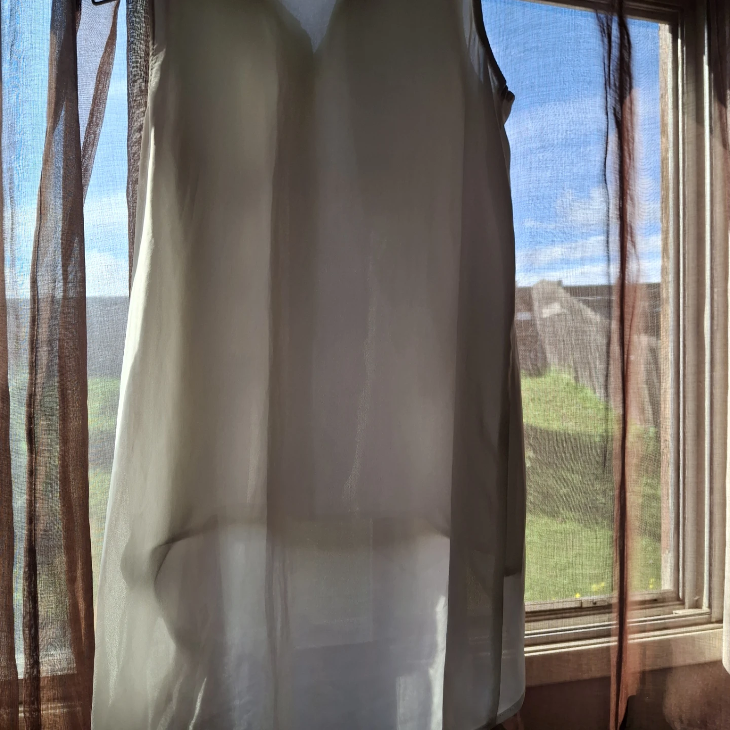 Suzy Shier Sleeveless White Blouse - photo 3
