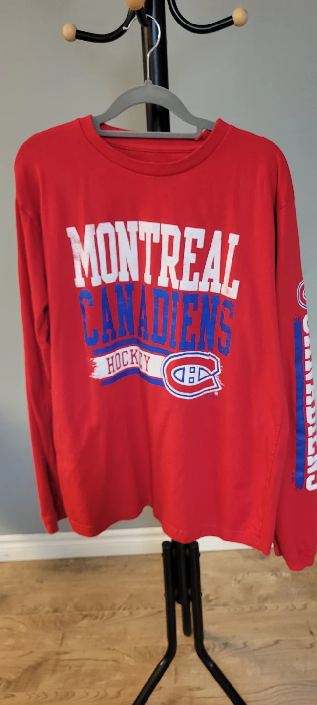 Montreal Canadiens Long Sleeve T-Shirt - Size M