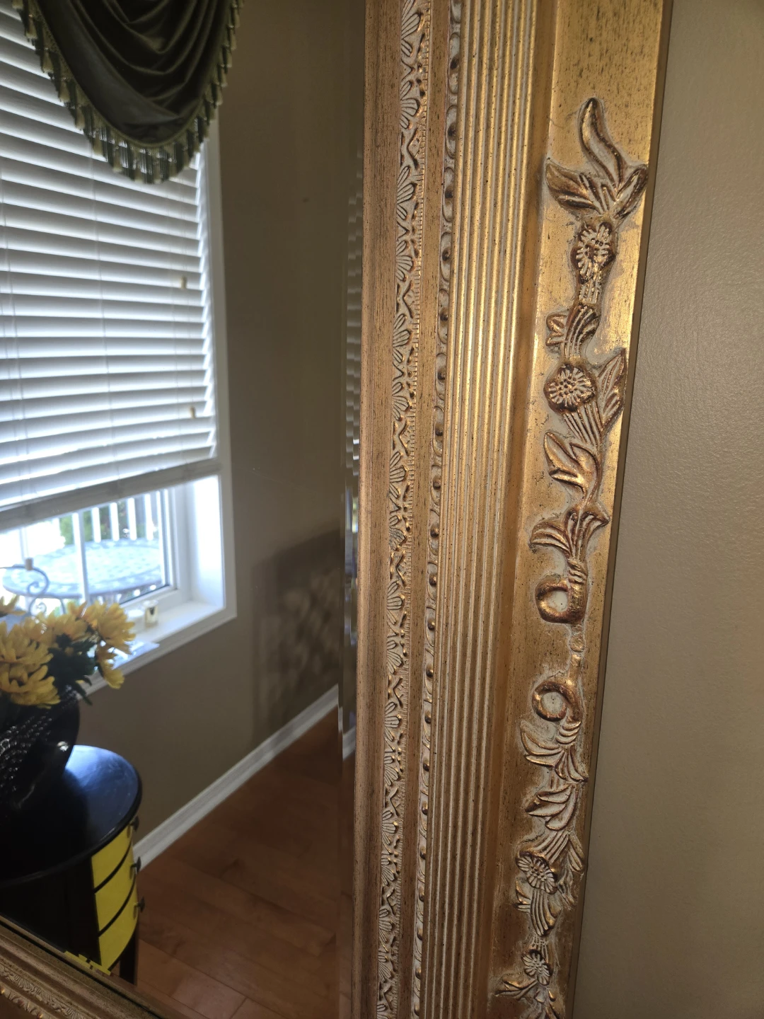 Ornate Gold Wall Mirror - photo 3