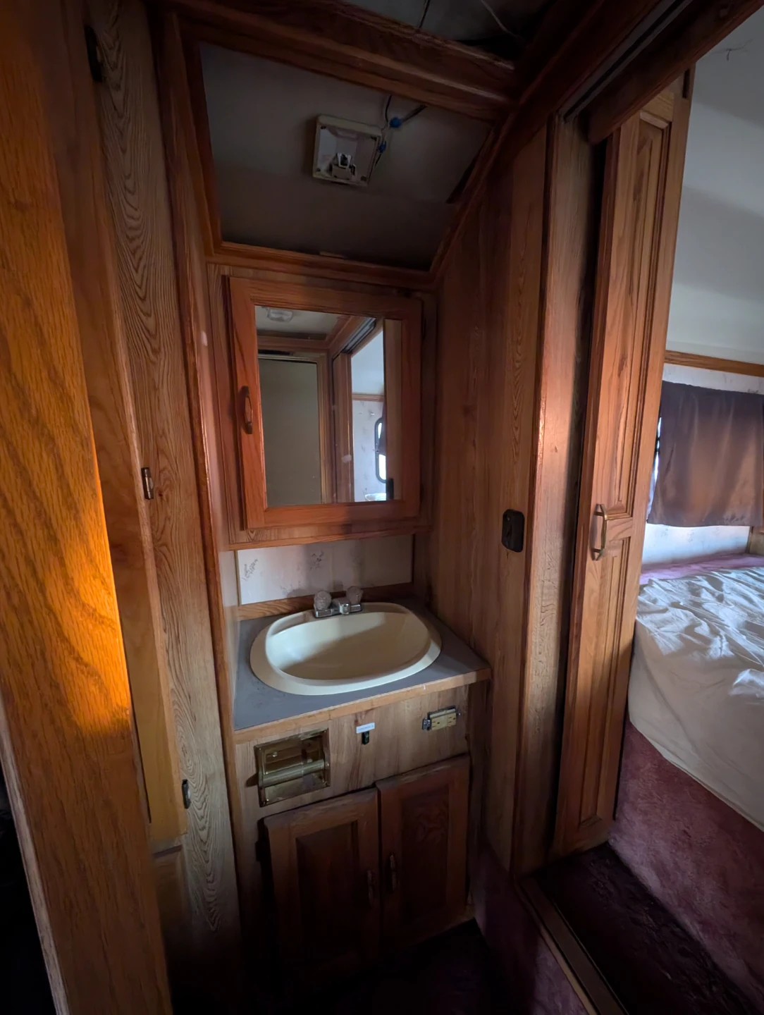 2005 Kodiak 5th wheel camping trailer - photo 2