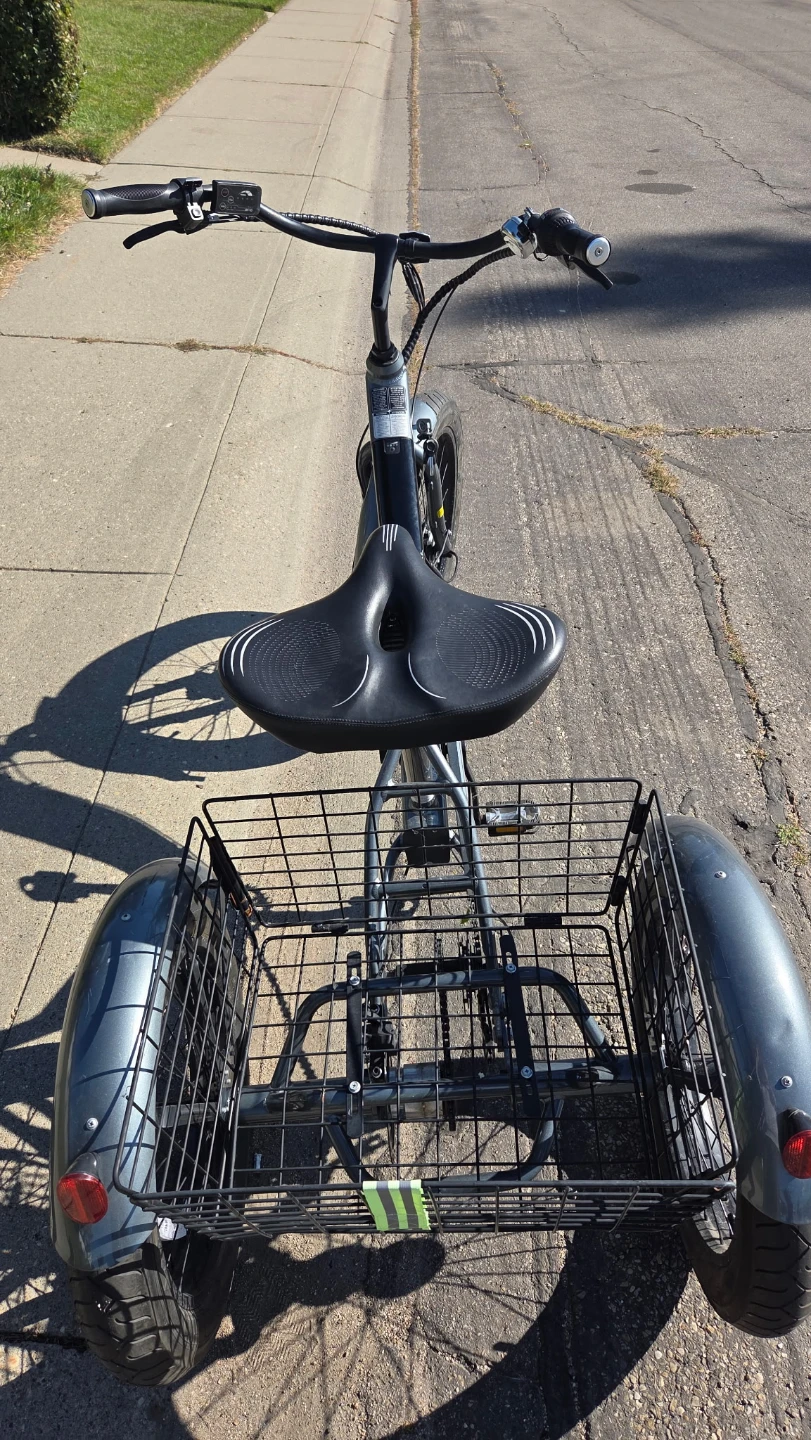 Hyper E-Ride electric cargo tricycle - photo 2