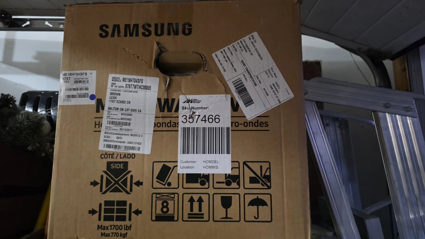 Samsung Over The Range Microwave Oven ME18H704SFS - photo 2