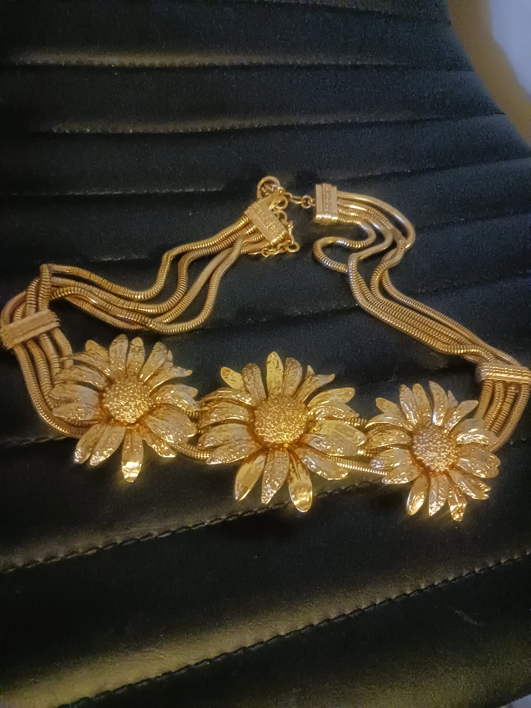 🏈 Gold-tone Floral Statement  belt - photo 2