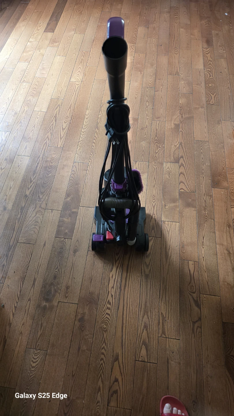 Bissell PowerForce Compact Vacuum - photo 2