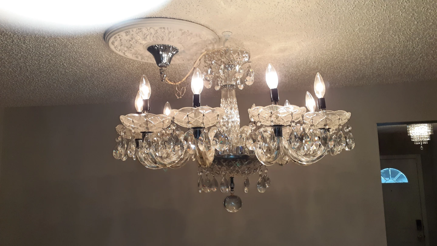 Vintage - 10 light chandelier
