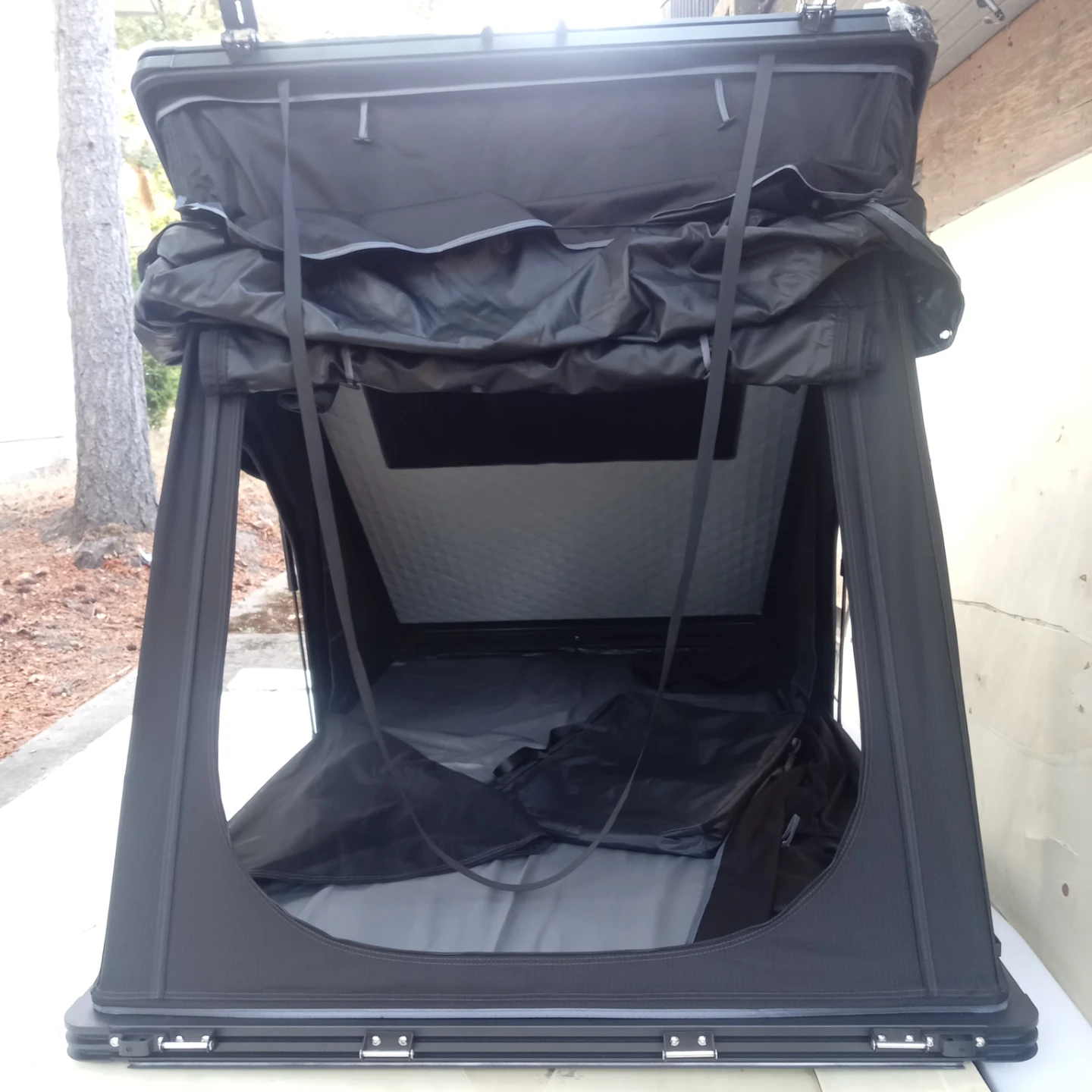 Black Rooftop Hardshell Vehicle Tent - photo 3