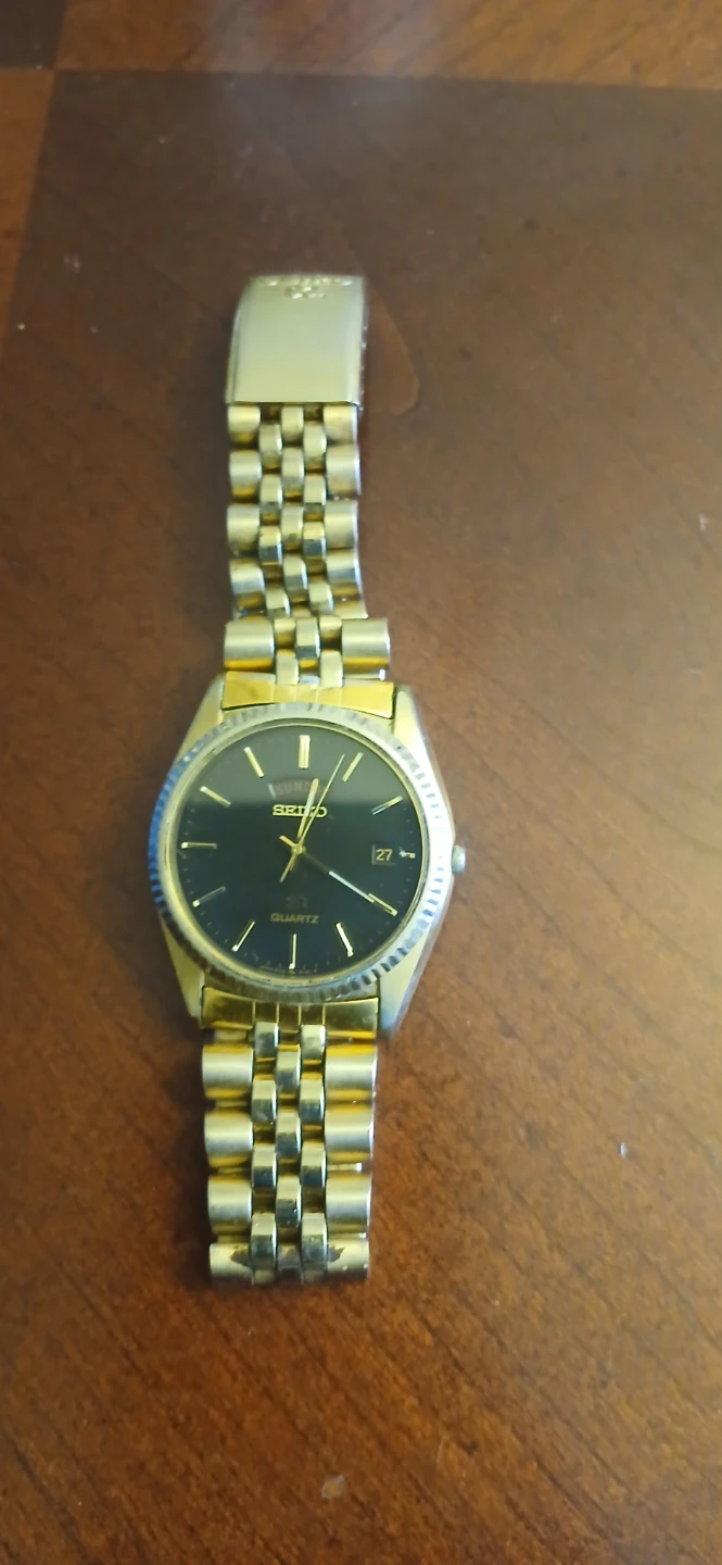 Seiko Quartz Gold-Tone Watch - photo 4