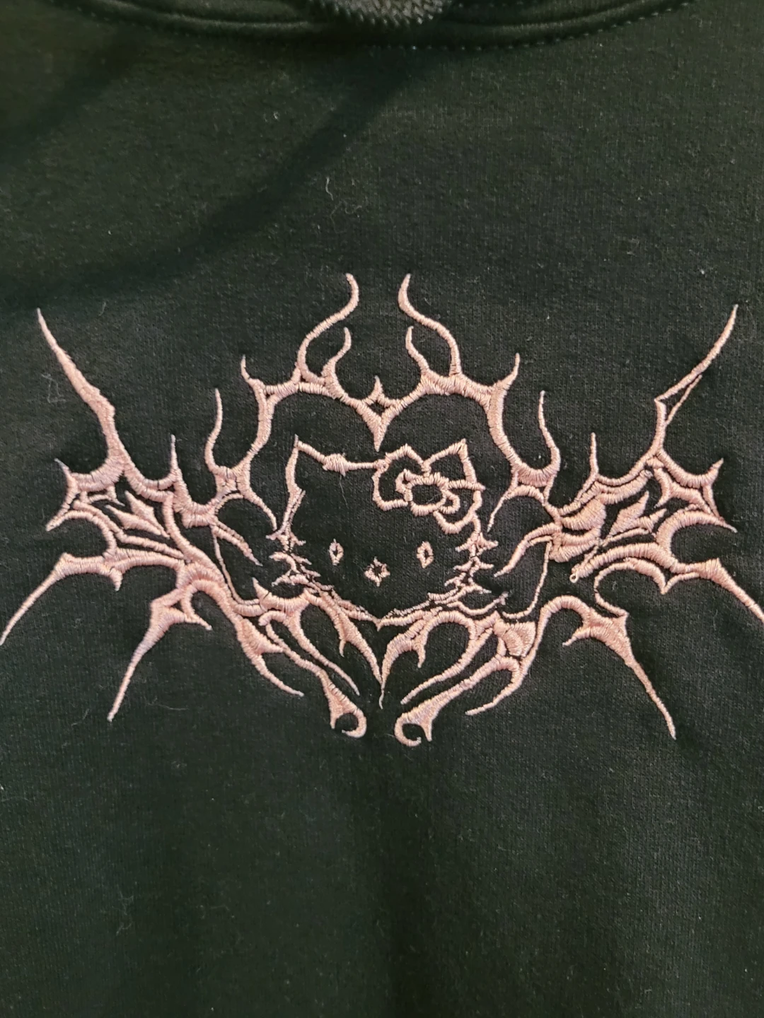 Hello Kitty embroidered hoodie - photo 2