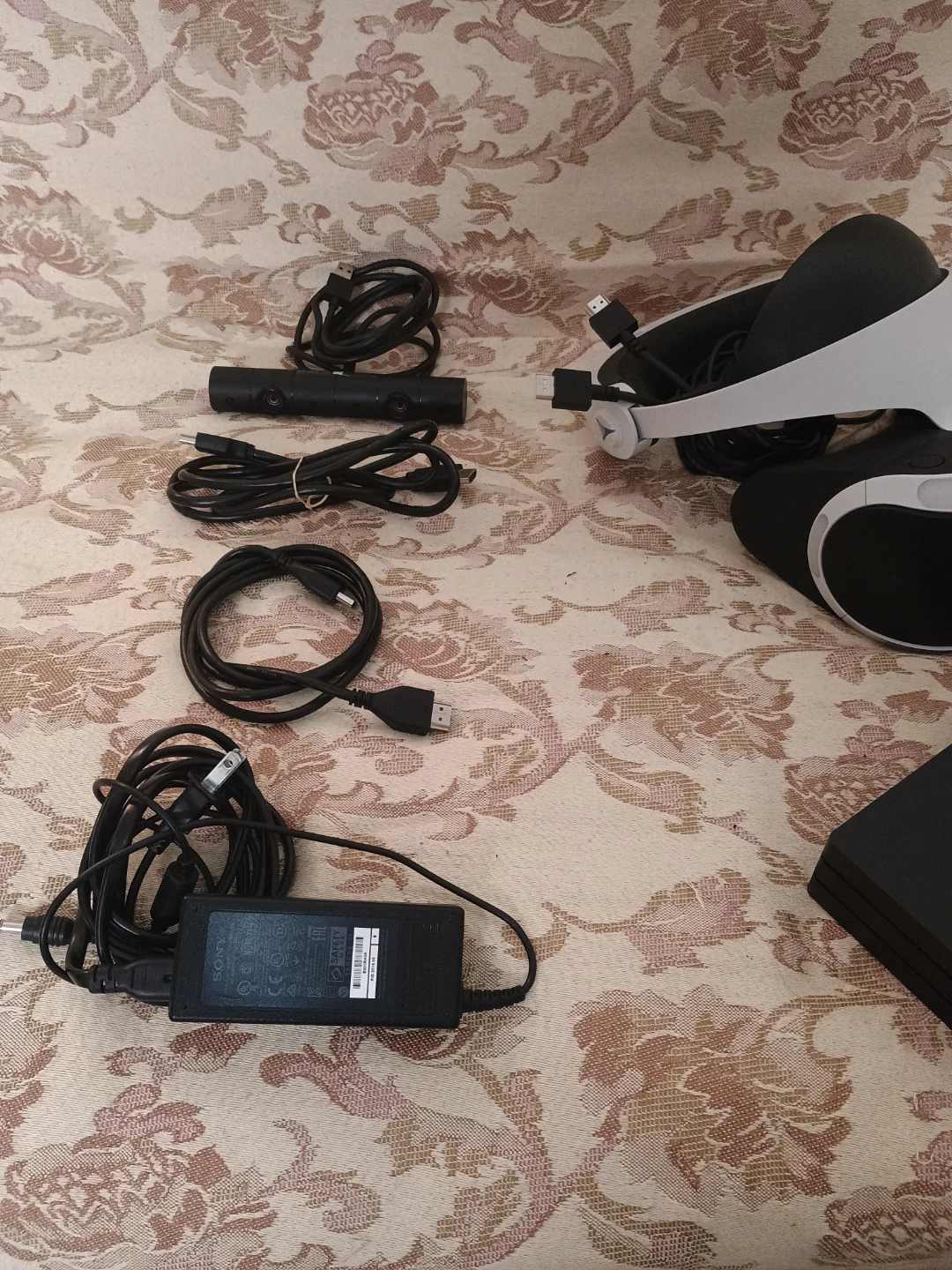 Sony PlayStation 4  VR Bundle - photo 3