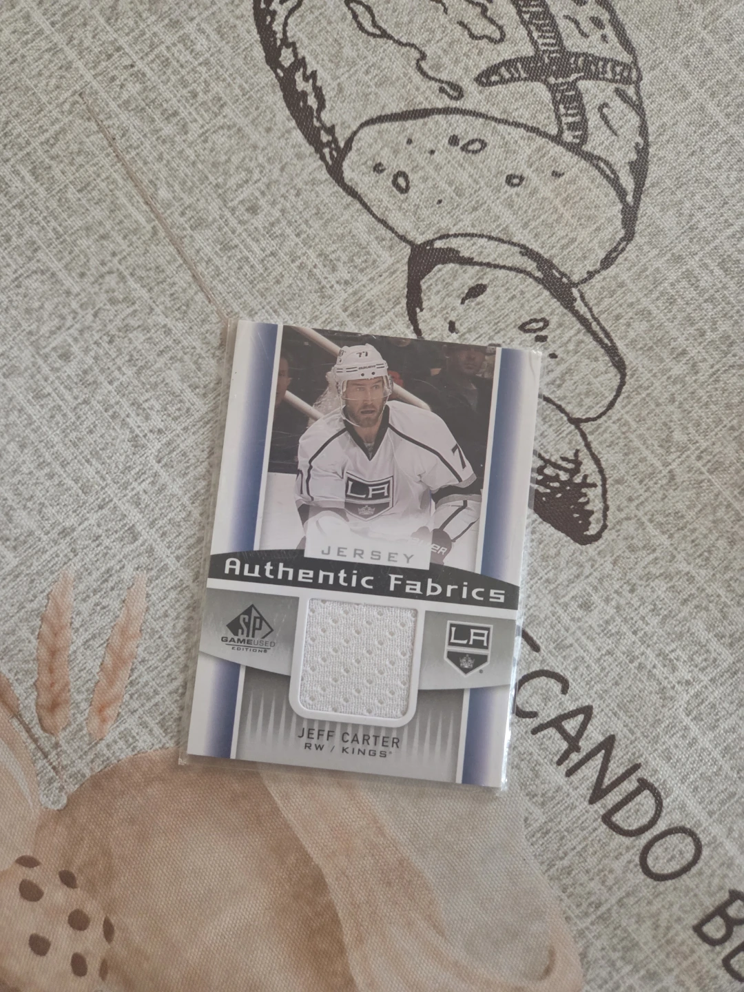 2013-14 Jeff Carter LA Kings Authentic Fabrics Jersey Card
