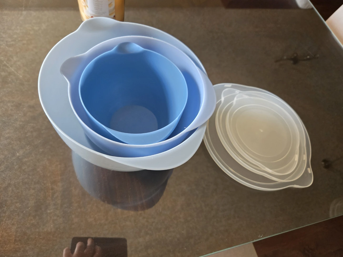 Set of 3 Blue Mixing Bowls with Lids