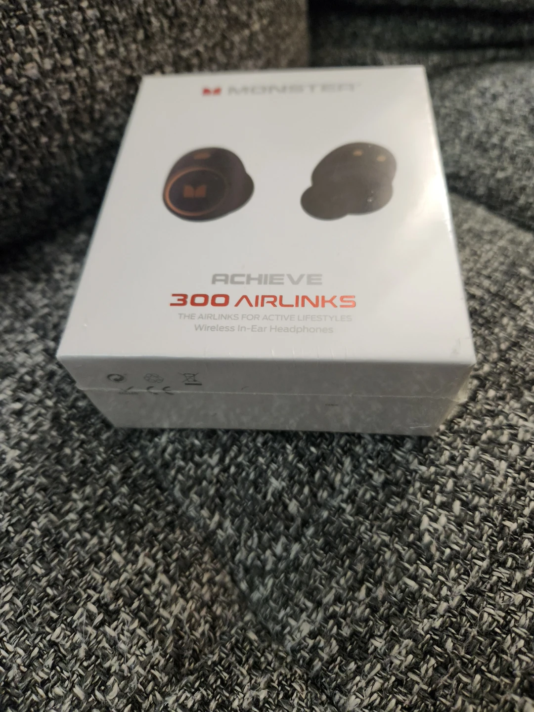 Brand NEW Monster Airlinks Wireless headphones in sealed Box - photo 5