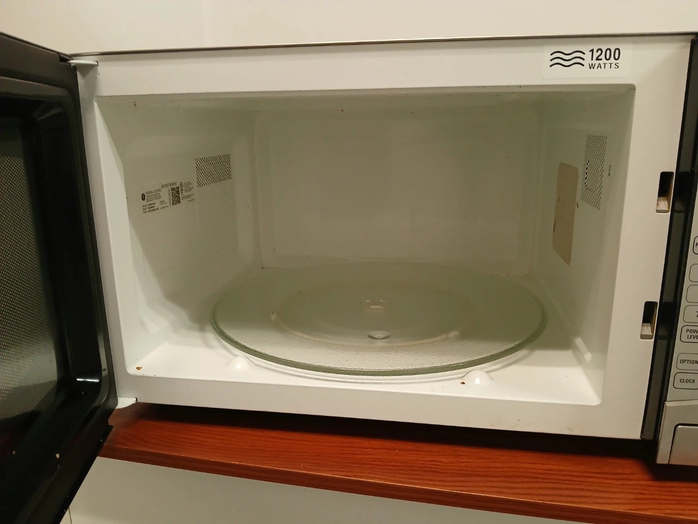 GE 1200 Watts Inverter Microwave Do NOT heat - photo 3