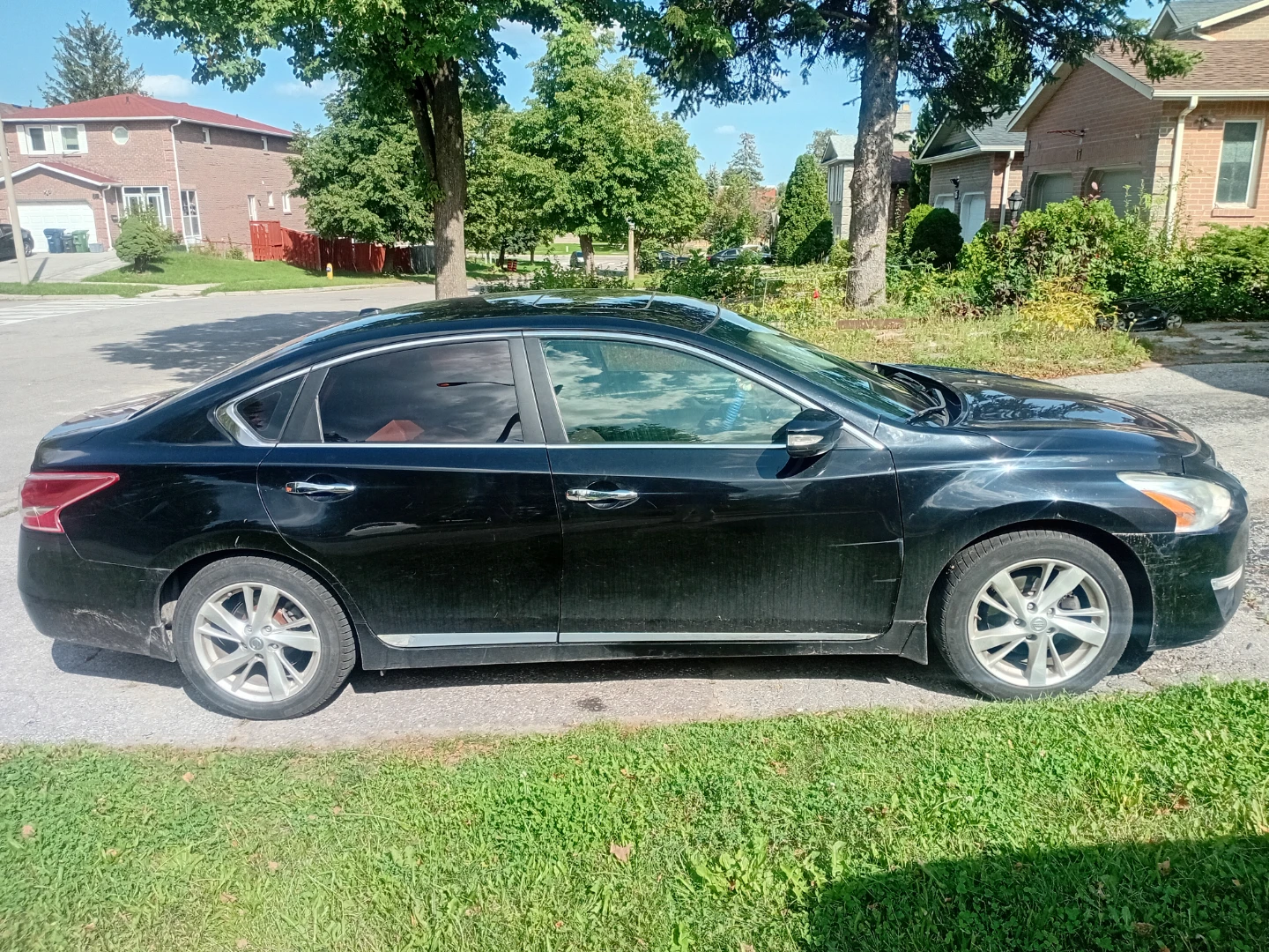 Black Nissan Altima Sedan - photo 2