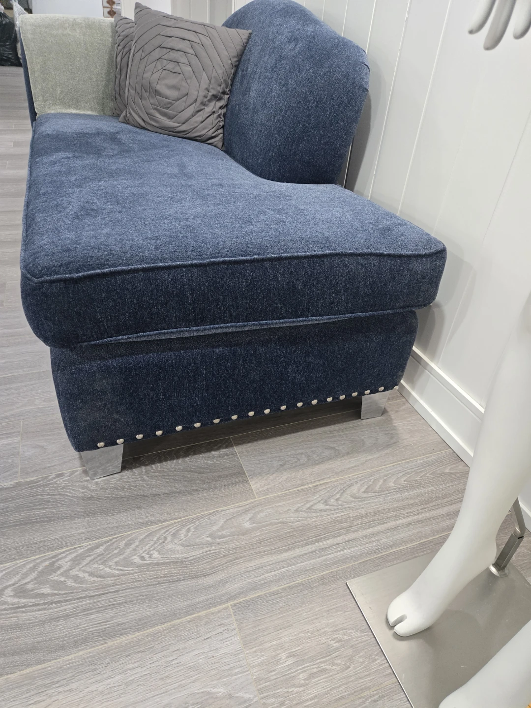 Blue Chaise Lounge with Studded Trim - photo 4