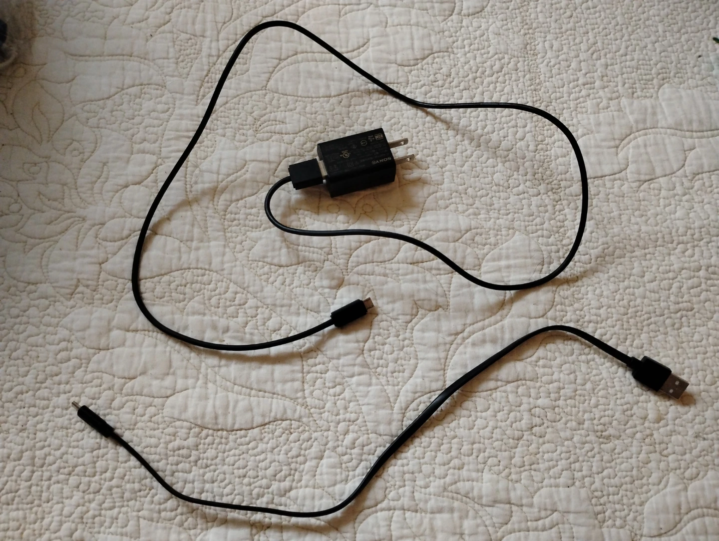 Sony USB  A Wall Charger with Micro-USB Cable