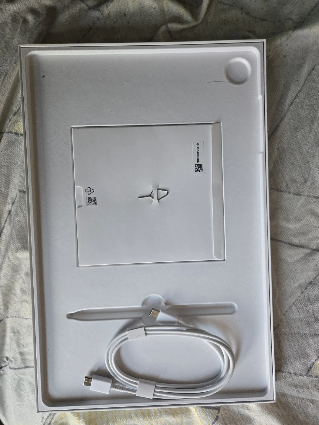 2025 Samsung Tablet + Case + Screen Protector - photo 5