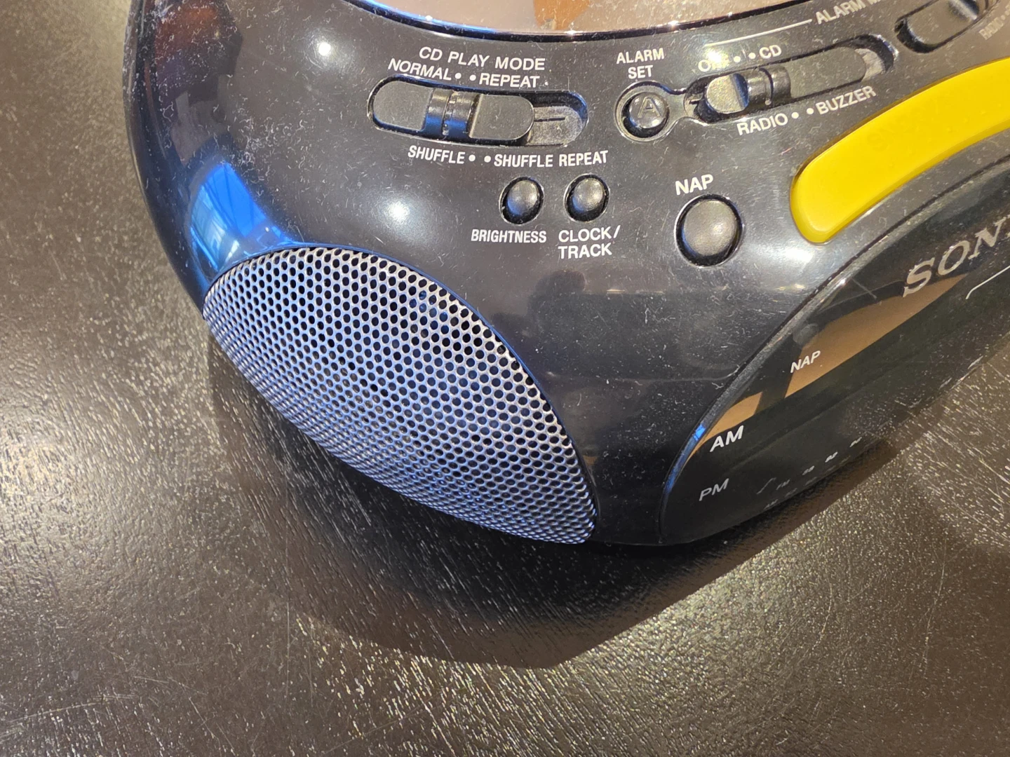 Sony ICF-CD822 CD Clock Radio - photo 3