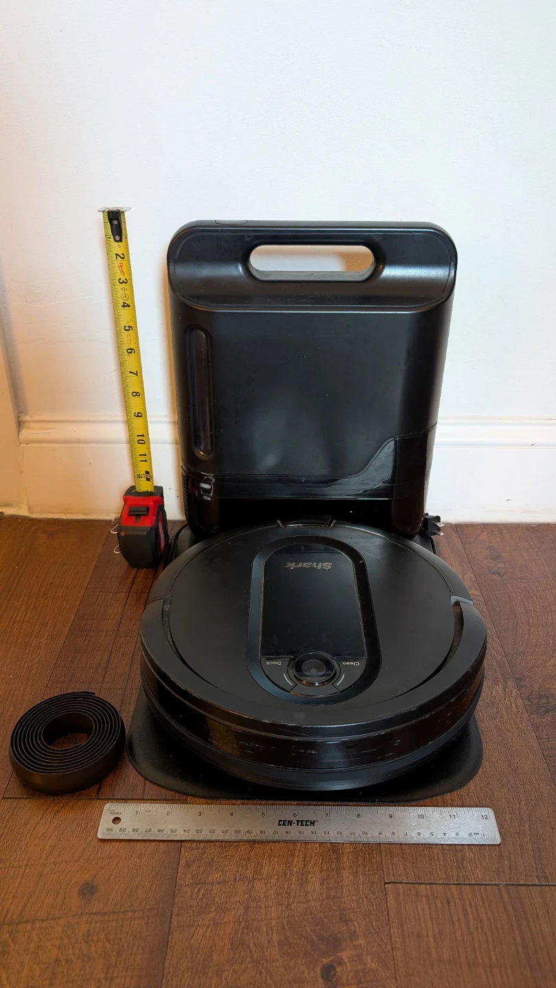Shark robot vacuum