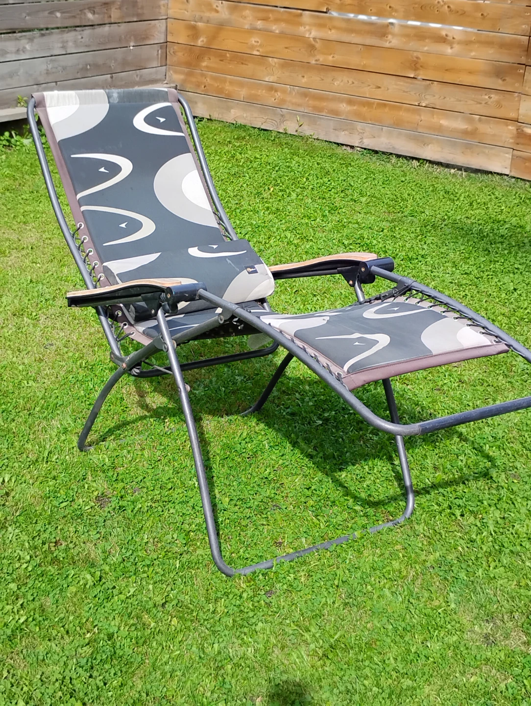 Zero Gravity Outdoor Reclining Lounge Chair