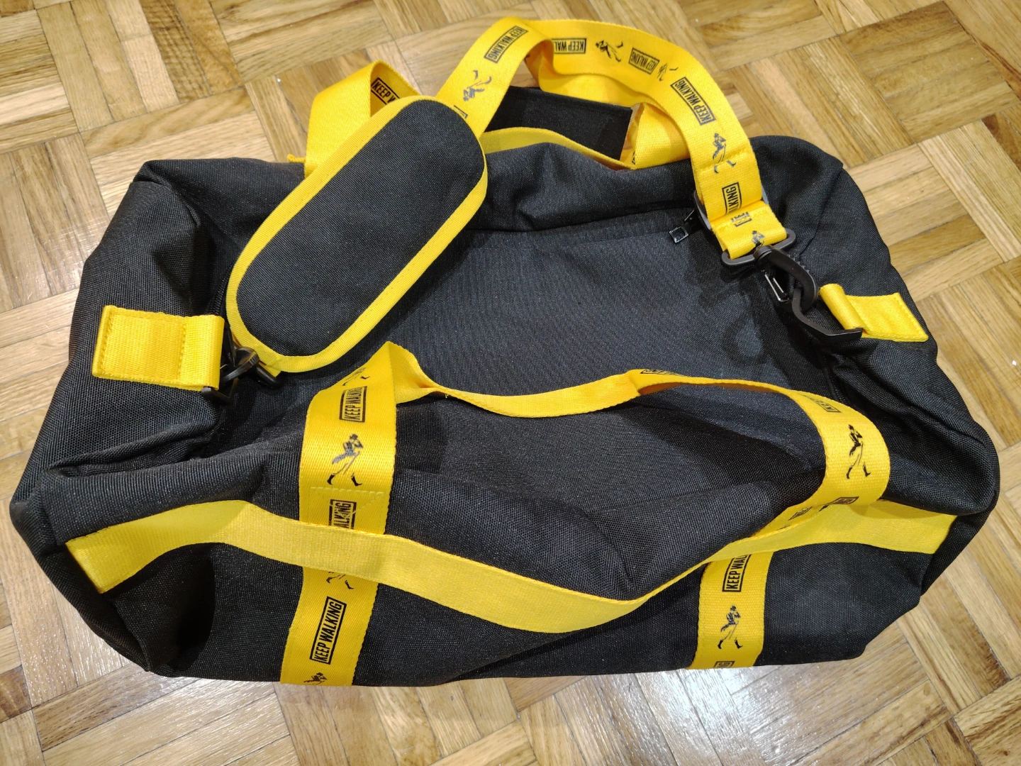 Johnnie Walker Keep Walking Duffle Bag - photo 2