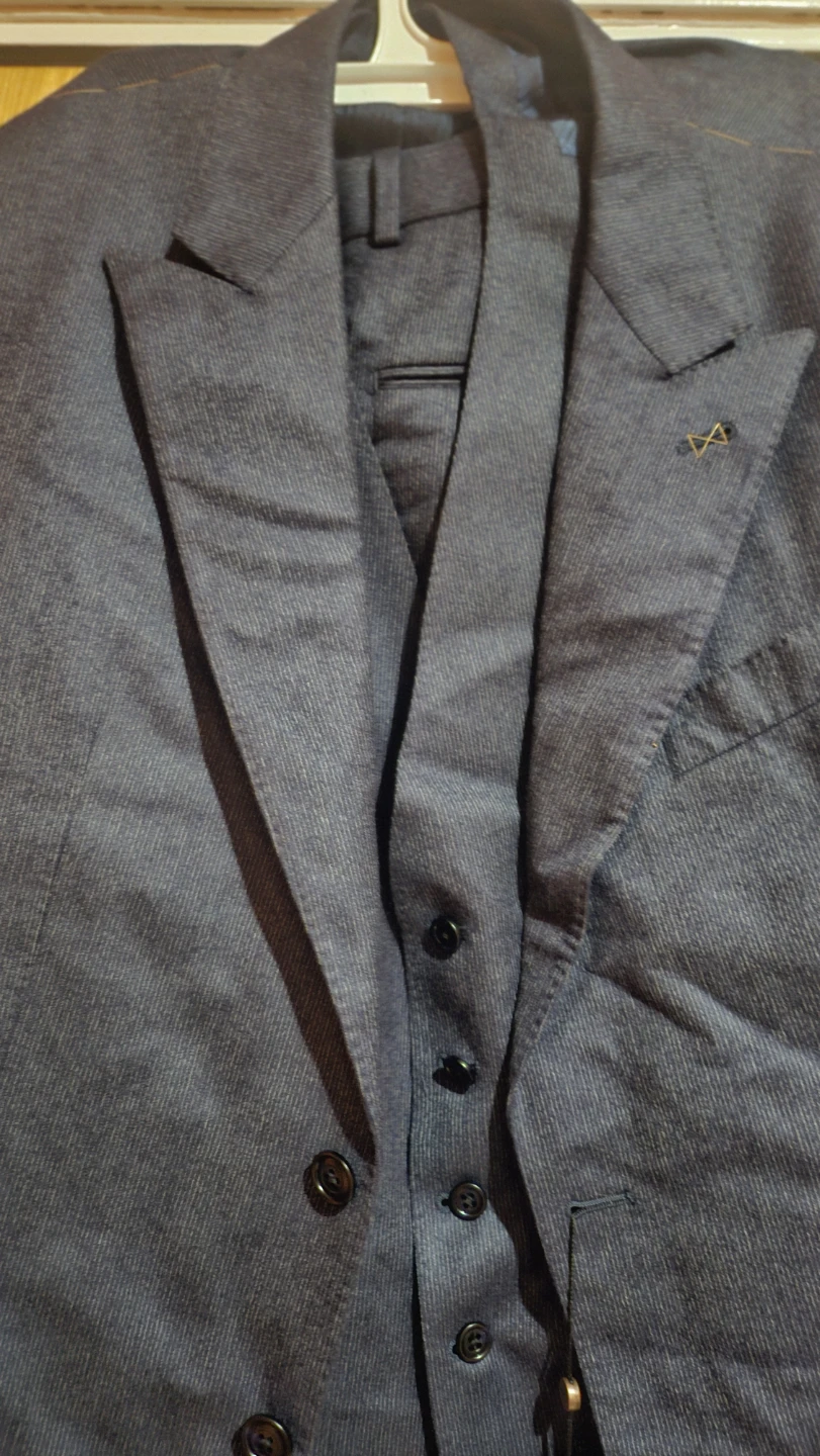 Joseph Abboud Bespoke Suit - photo 2