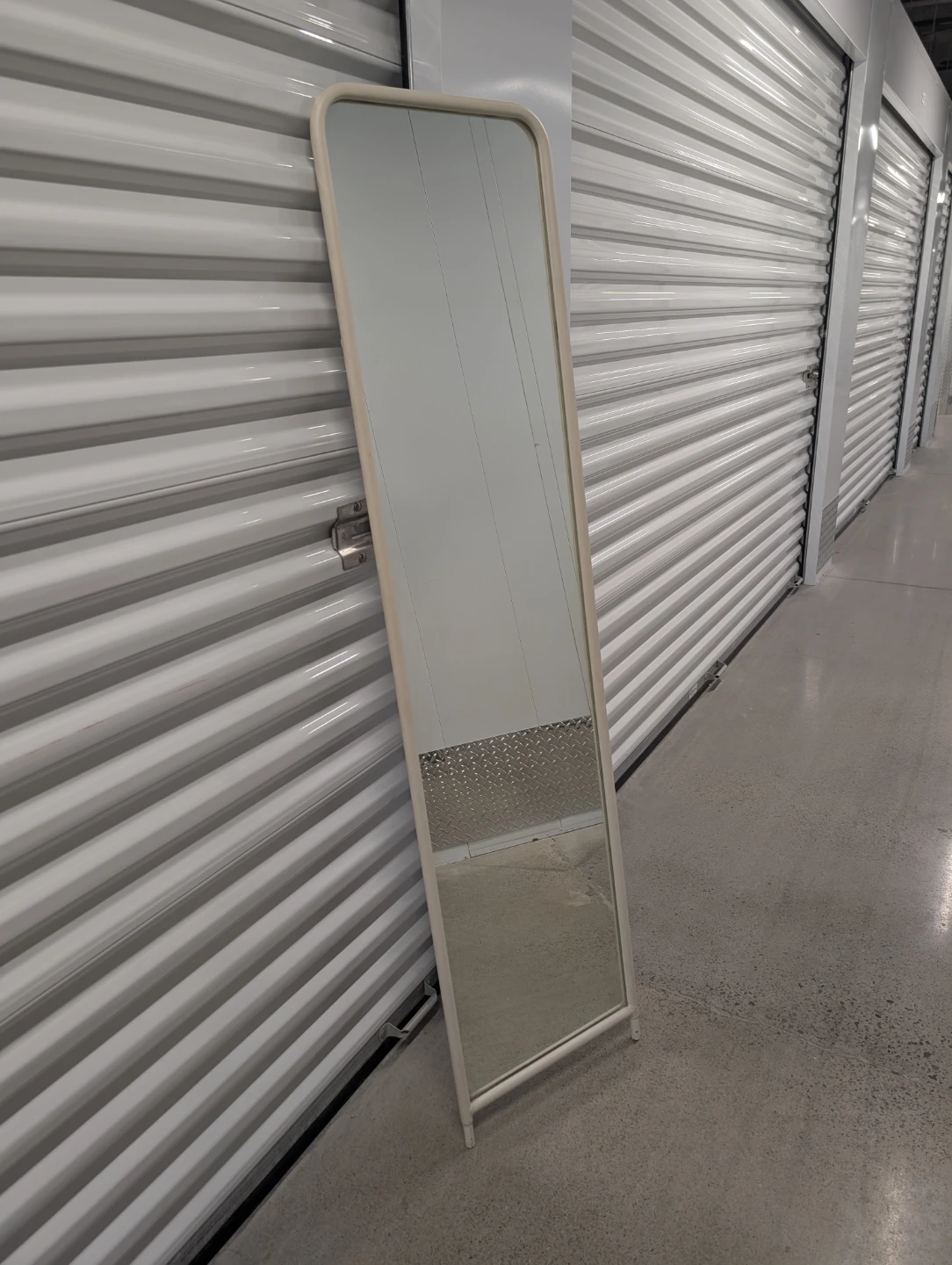 IKEA KNAPPER STANDING FULL LENGTH MIRROR