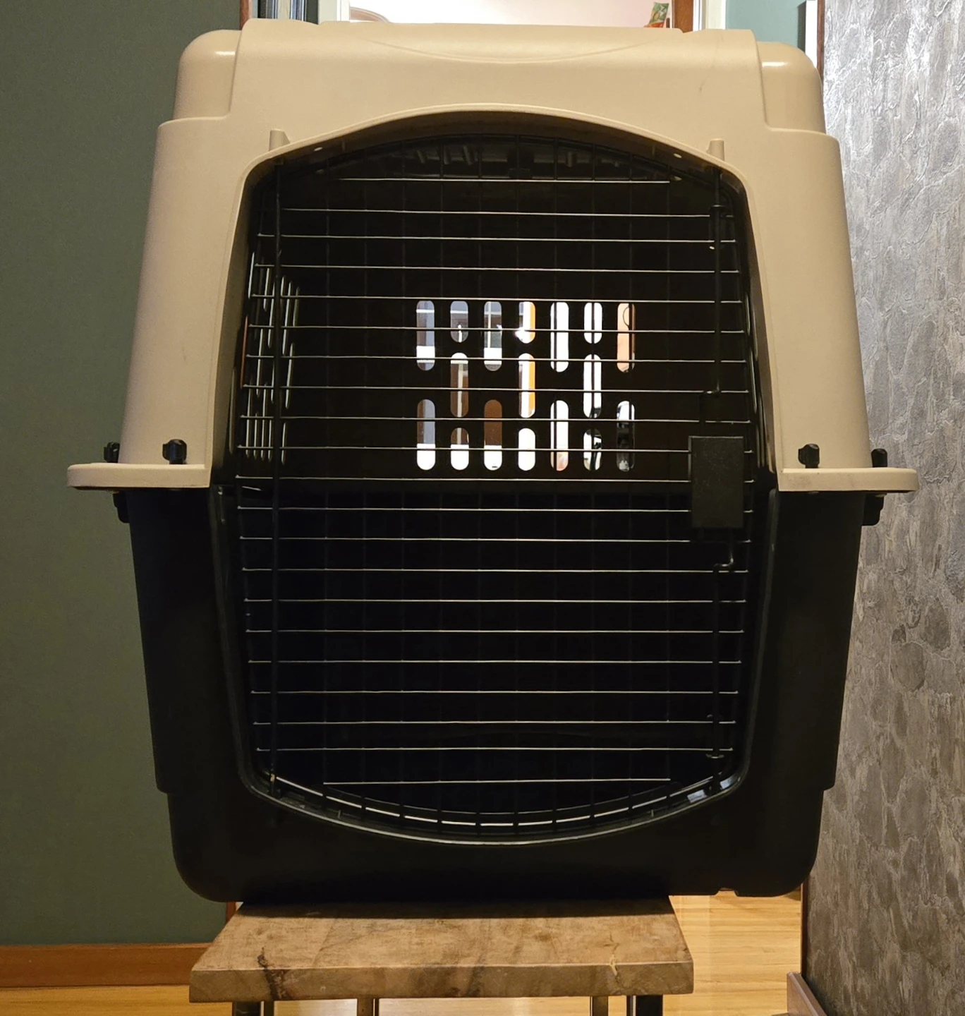 Dog Kennel (Top Paw 32') *Excellent Condition* - photo 4