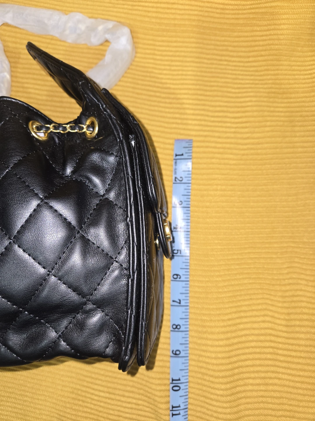 Chanel Quilted Black Handbag - photo 5