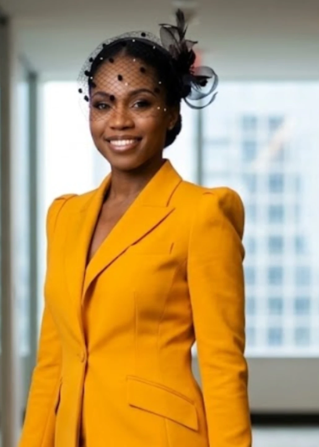 Elegant fascinator headpiece - photo 3